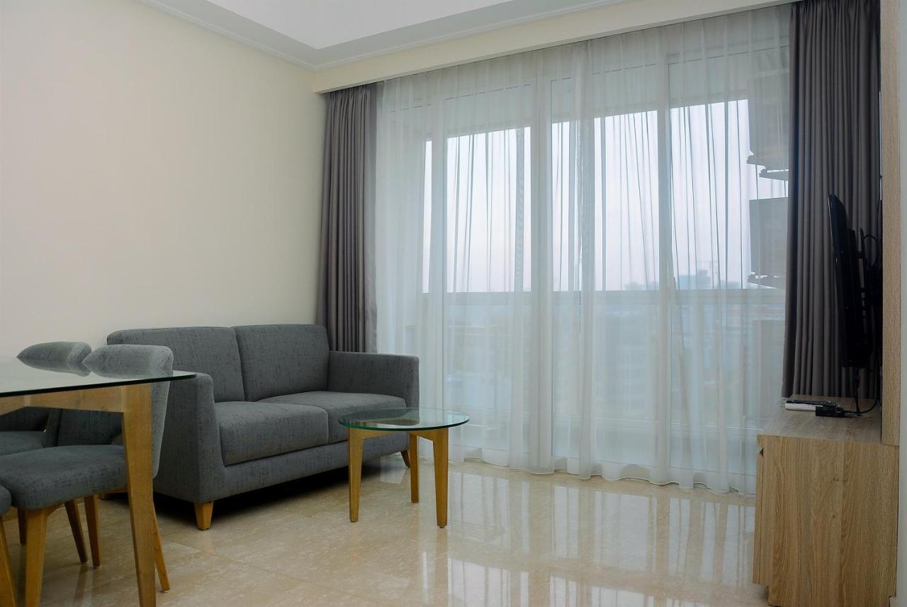 Apartment Strategic View @ 2br Menteng Park By Travelio